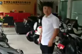 中润国力磁动力自发电电动车，代理商在试车的质量视频封面