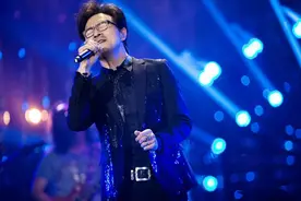 《歌手》今晚开唱 汪峰携乐队首秀告白心爱的人图片