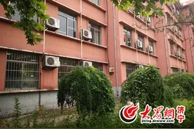 济宁实验中学教室空调“罢工”成摆设 学生呼吁校方及时关注图片