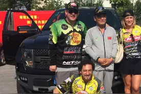 2016全国钓鱼节 “领路人杯”AK47扬名全国大物钓竿界图片