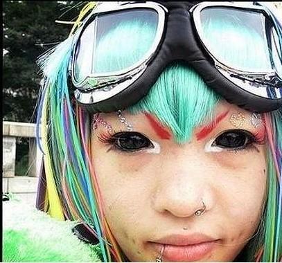 90后非主流的雷人装扮造型发型合集