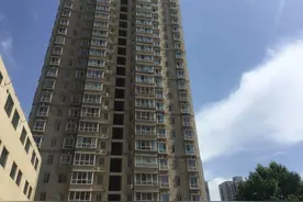 西安一小区频繁跳闸停电 最高记录一天11次 业主叫苦不迭图片