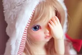 女考生疯狂追剧遭"鬼遮眼" 竟是视网膜脱落图片