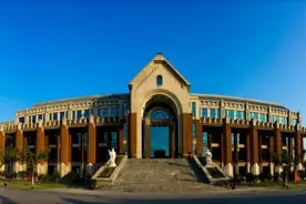 LOL全国高校英雄日上海站隆重起航 毕业季的狂欢嘉年华图片