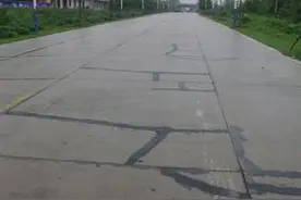 排水沥青路面与传统沥青路面有什么不同？图片