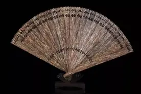 香风阵阵：越南芽庄油皮料沉香扇图片