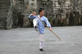 司俊涛道长，武当山演示真传武当太极棍图片
