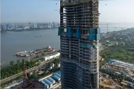 武汉绿地中心主楼结构过半 今年年底有望刷新“武汉新高度”图片