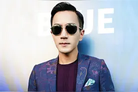 刘恺威整成锥子脸，杨幂竹竿腿，不是一家人不进一家门啊！图片
