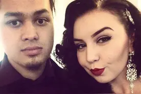 她发现高跟鞋被狗狗咬烂时痛苦不止，男友立即补救图片