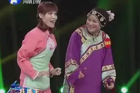 梨园春擂主演戏曲小品《教闺女》，潘长江大赞是中国最好的彩旦图片