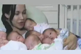 实拍：八胞胎妈妈的辛酸生活，妈妈是最伟大的人!图片