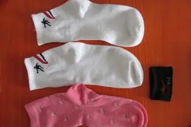 旧袜子不穿了也千万别丢，你瞧瞧人家，都靠这个挣钱了！图片