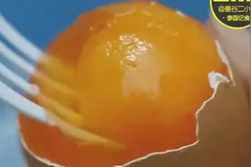 泰国街头居然有卖鸡蛋果冻！是怎么做到的？
