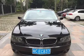 内饰稳重不夸张   宝马740Li用车分享图片