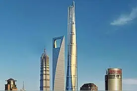 当新加坡第一高楼，遇见中国第一高楼图片