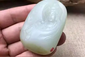 和田玉观音牌的鉴赏标准图片