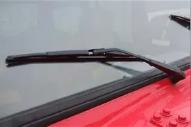 来听听专家讲讲雨刷器的故障检修图片