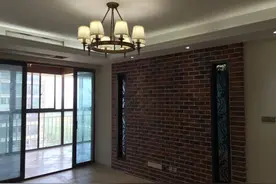 阳台上的推拉门原来要这样安装才正确，可惜没早点看到！图片
