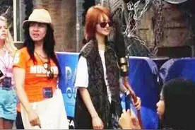 郑爽再次暴瘦变成纸片人，腿细得瘆人，鲁豫瘦成骷髅图片