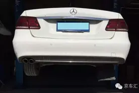 京车汇奔驰E260L单边改装原厂双边排气图片