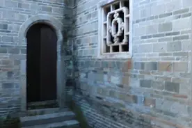 走进古村系列一 . 几百年前的建筑太精致的，大大小小有69座视频封面