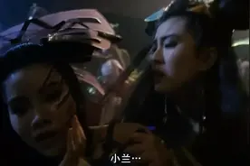 看女妖的指甲的这么长，脸都被刮花了