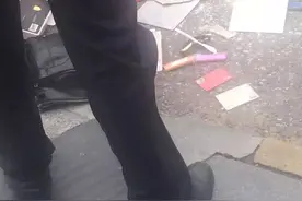 德阳一无牌照摩托车上发现大量疑似毒品 车主被警方带走图片