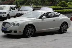 青岛街拍豪车超跑，哪款是你的最爱？图片