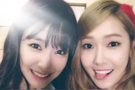 我结婚请客，闺蜜送我一个大红包，拆开后我果断和她绝交图片