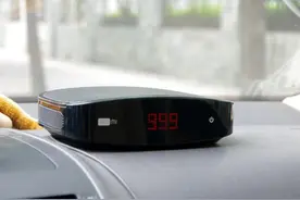 爱车里的空气不好，放再多炭包也不如来个它图片