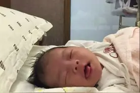 瞧这家人当面一套背后一套，有本事当面说啊！图片