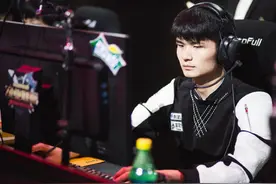 韩服我们来做主 LPL选手笑傲韩服图片