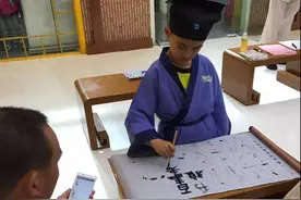 国学早教讲堂——玉不琢，不成器，人不学，不知道图片