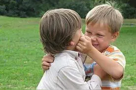 孩子和别人打架了？做为父母，你该怎么做？图片