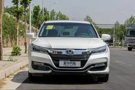 开启进化3.0时代 最强中级车鹿死谁手？图片