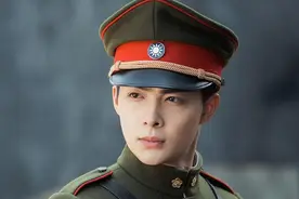 翻完《老九门》陈伟霆张副官相册，发现帅哥非主流起来，也挺可怕图片