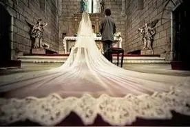 哲学小故事，柏拉图式的爱情与婚姻。图片