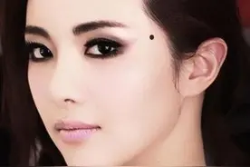 长点心这些地方有痣的女人，必定情路坎坷难逃二婚命图片