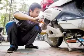 维修讲堂：液压盘式制动系统常见故障及维修方法图片