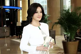 女人活的漂亮，无关你的年龄图片