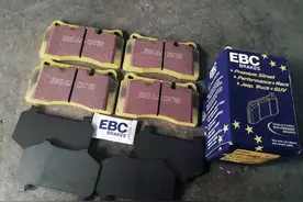 速腾Brembo卡钳更换英国EBC刹车绿皮图片