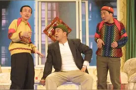 著名笑星“刘亚津”的漂亮妻子“张国丰”图片