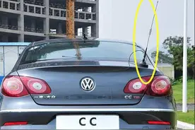 为什么有些车可见天线,而有些车看不到天线,你知道吗？图片