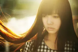 少女淡淡的忧伤图片