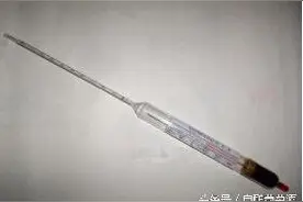 有了这个表，自酿葡萄酒时，加多少糖一目了然图片