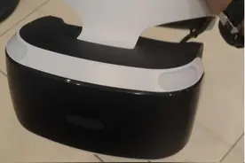 PS4销量爆表 然而玩家却说新的PSVR并不值得买！图片