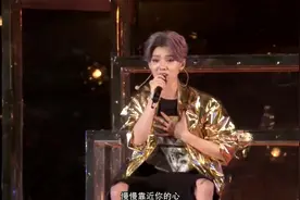 「鹿晗」鹿晗演唱会上演唱《诺言》太撩妹了