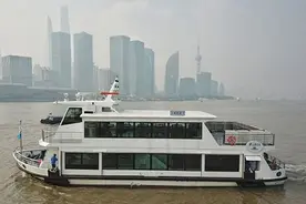 上海黄浦江轮渡也能刷“乘车码”过江了！图片