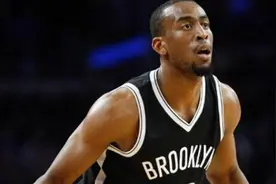 篮网将为后卫马克尔-布朗开出资质报价图片